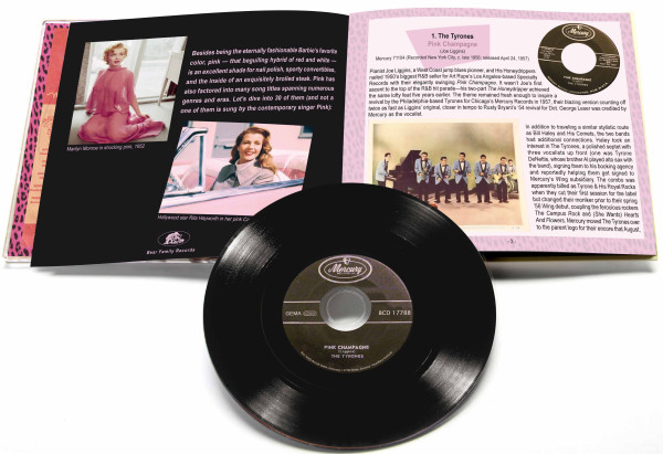 The World Is Pink - 30 Traces Of Pink (CD)