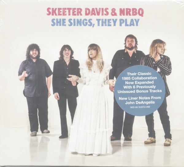 She Sings, They Play (CD) She Sings, They Play (CD)