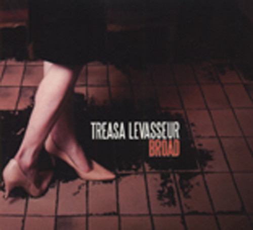 Levasseur, Treasa Broad