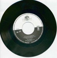 Aperçu: Nr.29 - Magazin & limited Single (7inch, 45rpm) Aperçu: Nr.29 - Magazin & limited Single (7inch, 45rpm)