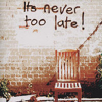 Aperçu: It's Never Too Late! (CD) Aperçu: It's Never Too Late! (CD)