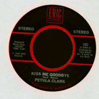 Aperçu: Downtown - Kiss Me Goodbye (7inch, 45rpm) Aperçu: Downtown - Kiss Me Goodbye (7inch, 45rpm)