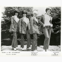 Aperçu: Love Hit Me! Decca Beat Girls 1962-1970 (CD) Aperçu: Love Hit Me! Decca Beat Girls 1962-1970 (CD)