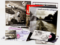 Aperçu: Mod Records Cologne - Jazz In West Germany 1954-56 (5x25cm LP - 6x-45rpm - 4-CD) LP-sized Box Aperçu: Mod Records Cologne - Jazz In West Germany 1954-56 (5x25cm LP - 6x-45rpm - 4-CD) LP-sized Box